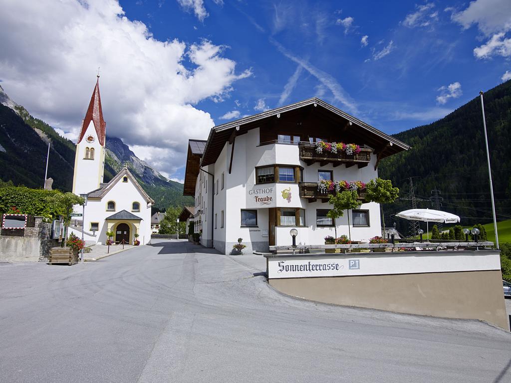 Hotel Traube Pettneu am Arlberg Extérieur photo